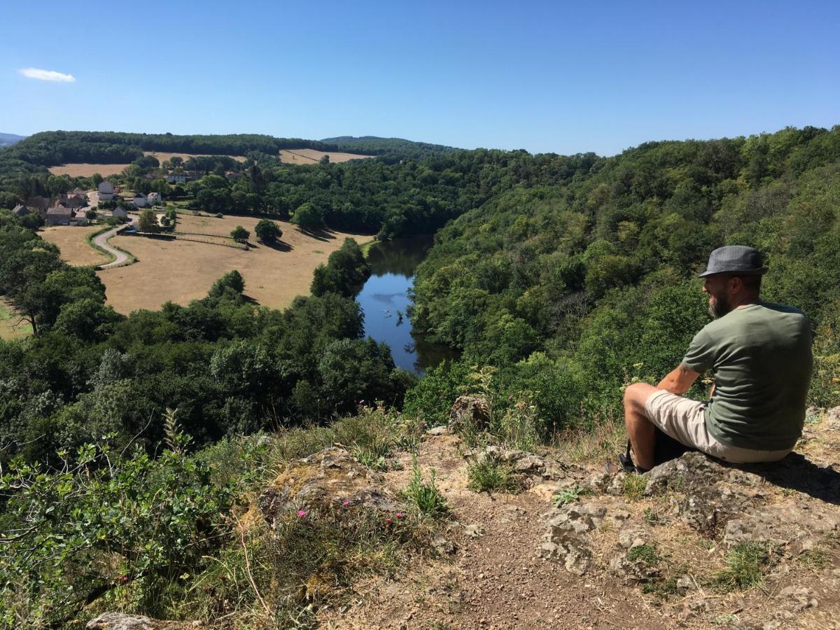 Fontenay-près-Vézelay Au Cheval Bleu B&B 외부 사진