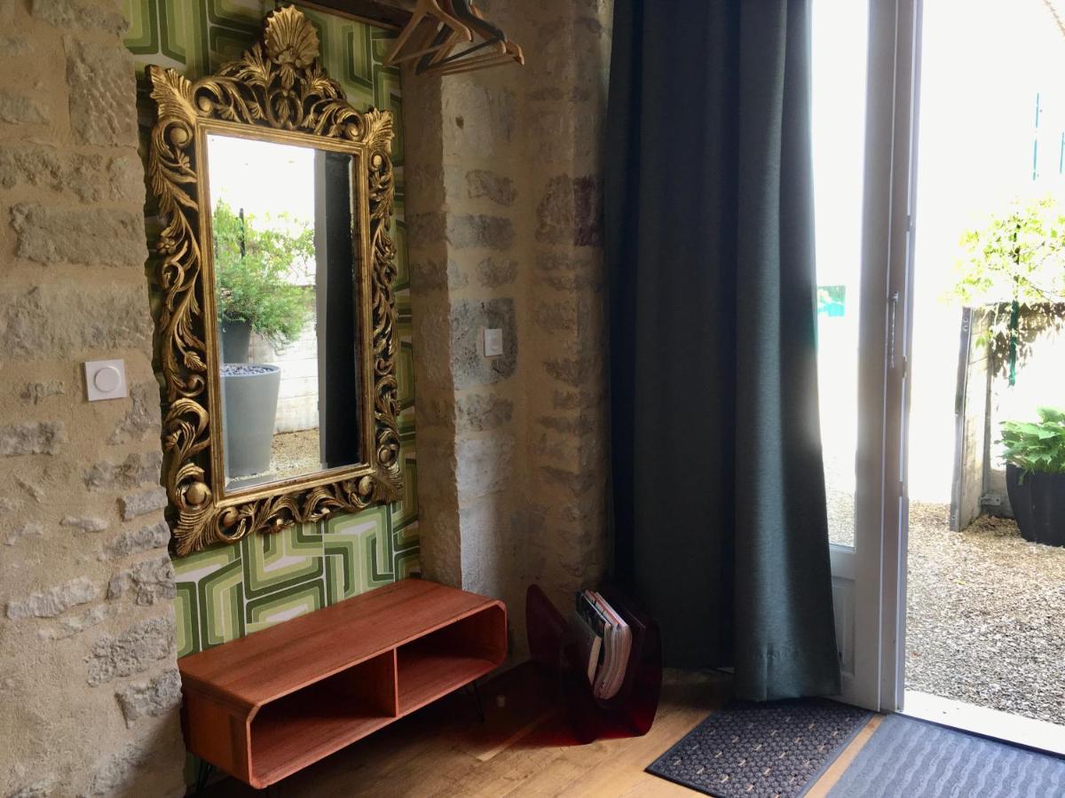 Fontenay-près-Vézelay Au Cheval Bleu B&B 외부 사진