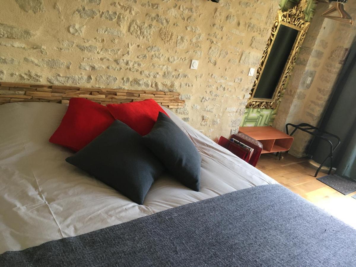 Fontenay-près-Vézelay Au Cheval Bleu B&B 외부 사진