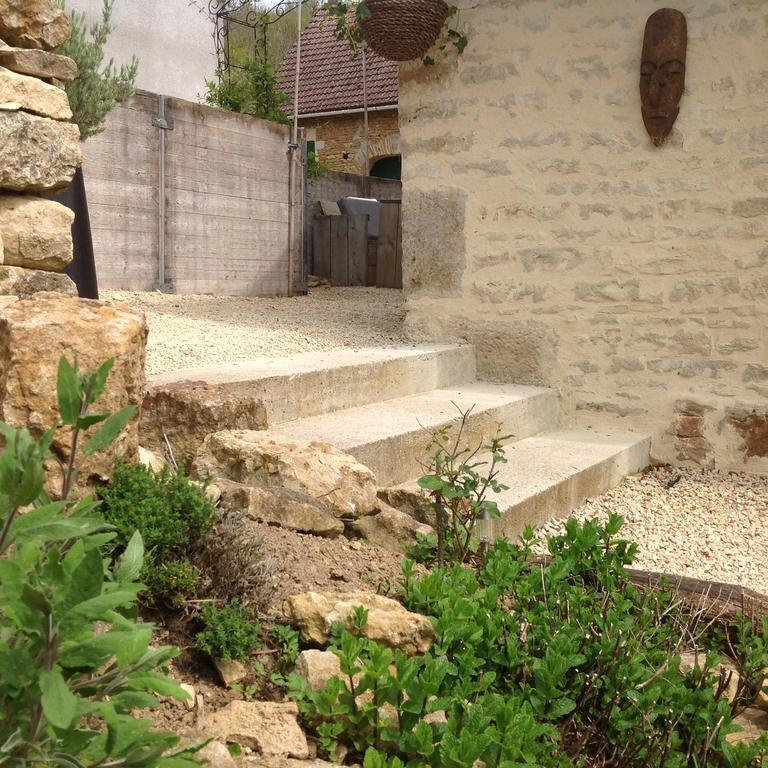 Fontenay-près-Vézelay Au Cheval Bleu B&B 외부 사진