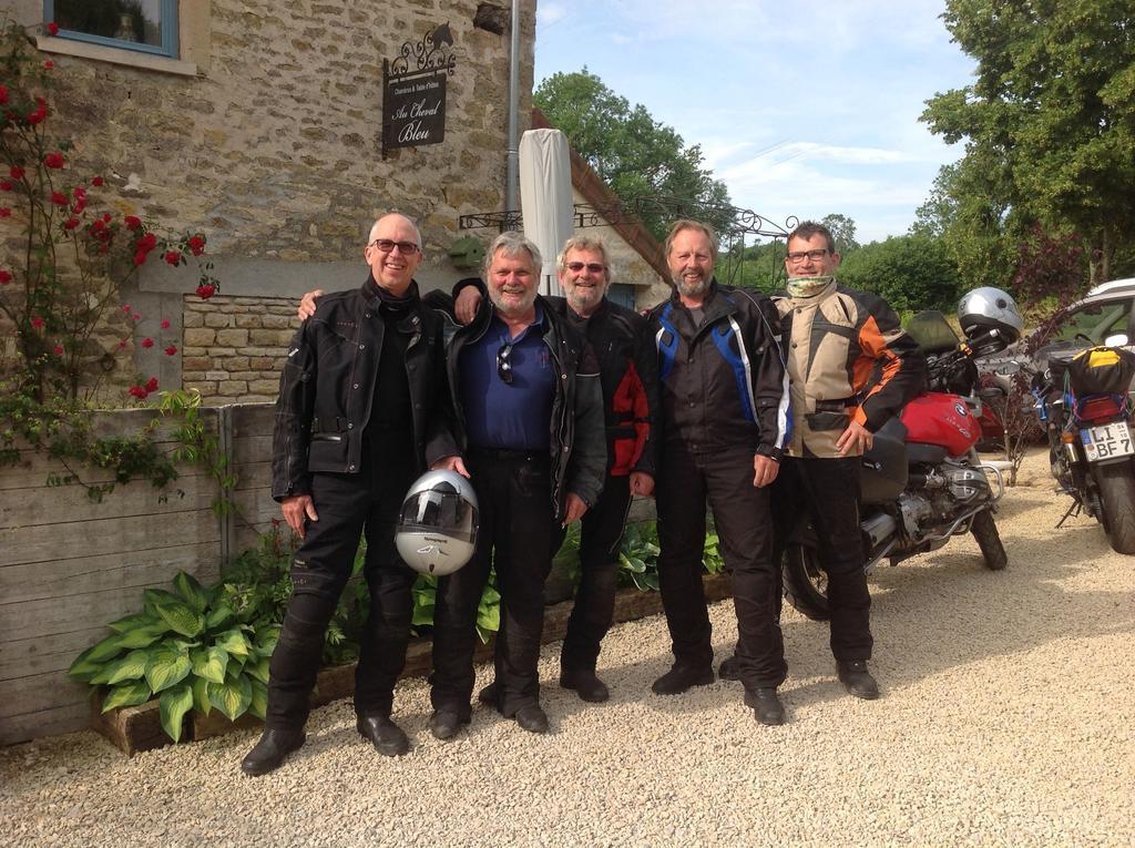 Fontenay-près-Vézelay Au Cheval Bleu B&B 외부 사진